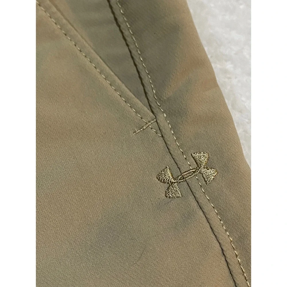 Under Armour Mens Match Play Golf Shorts Khaki Tan 1253487 Size 40